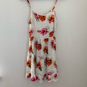 Beach by Exist. Floral dress. Size : XS.